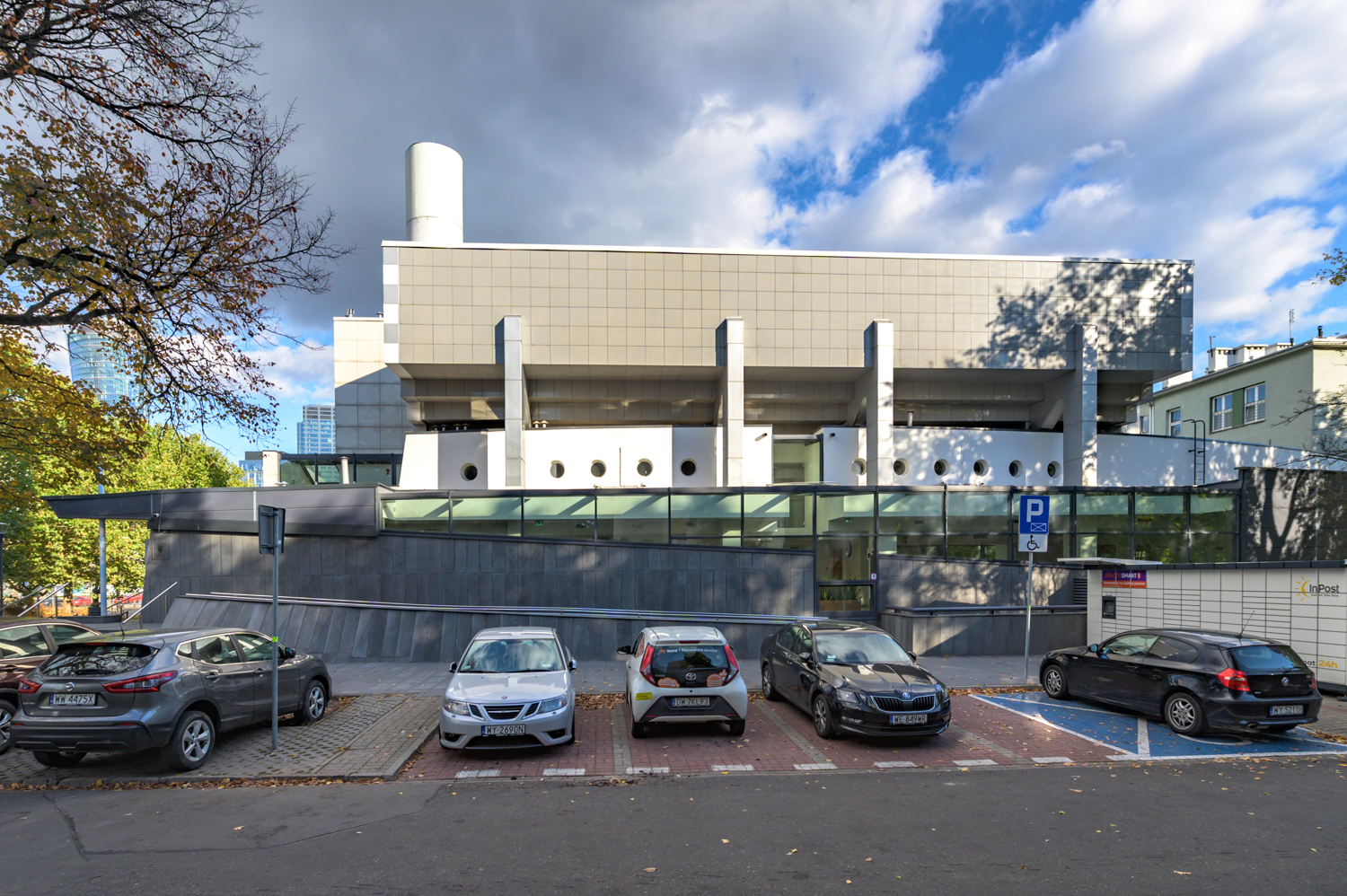 Zdjęcie architektury budynku Pływalnia Delfin